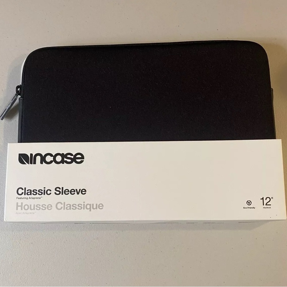 Incase Classic Black Sleeve For MacBook 12 Inch Or iPad Pro 11 Inch, iPad Air